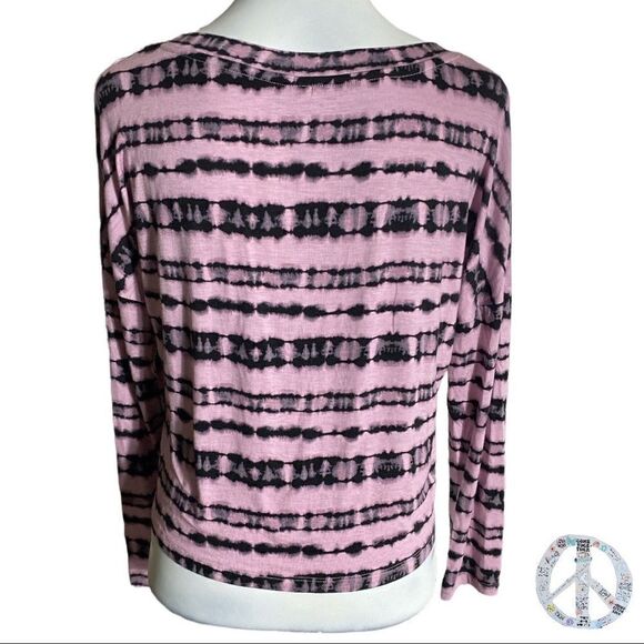 $5$ add on- DESIGN LAB pink & black tie dye crop. - Picture 3 of 7